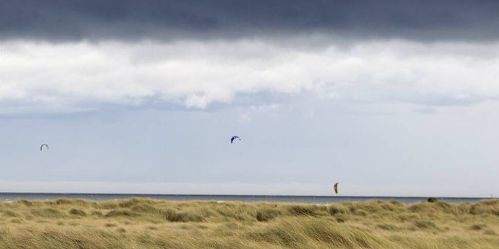 Wind warning for west coast