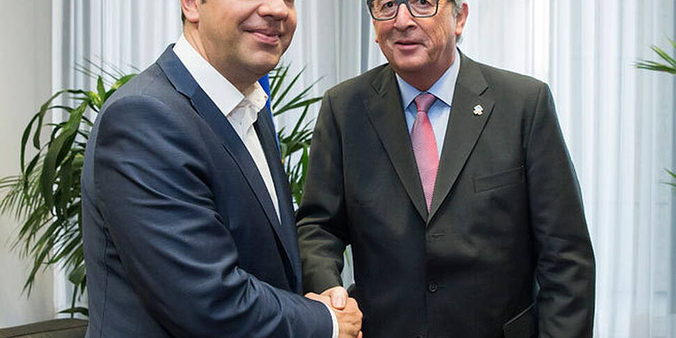 Greek debt deal talks resume