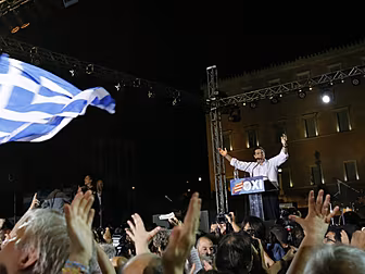 Narrow Yes lead in Greek poll