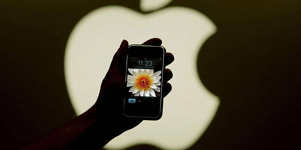 Apple's share price has fa...