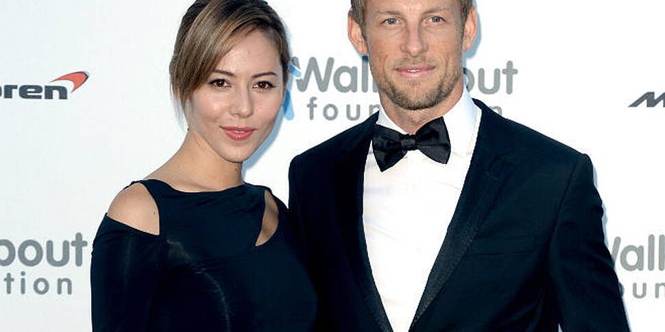Jenson Button gassed in robber...