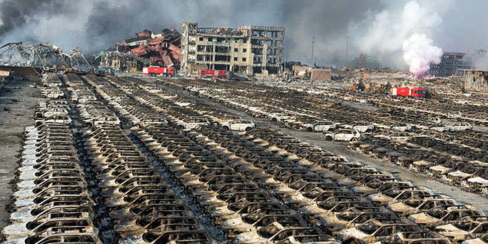Nuclear experts test blast sit...
