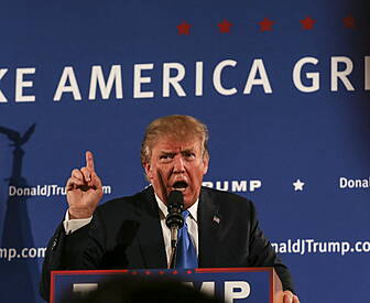 Trump calls for ban on Muslims