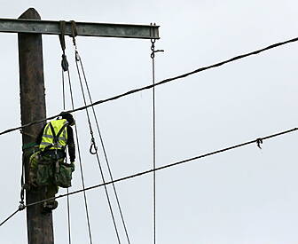 2,000 homes without power