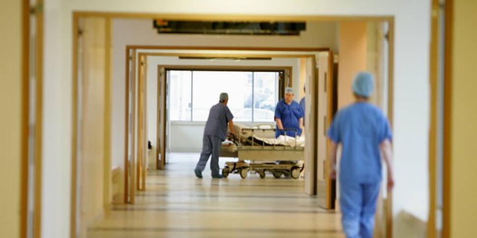 Nurses deal will mean longer w...