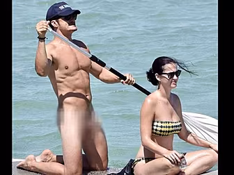 Katy and Orlando On A Differen...