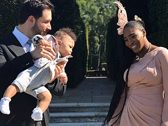 Serena Williams Tweets About M...