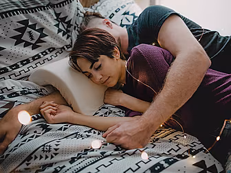 This Pillow Will Solve Your Sp...