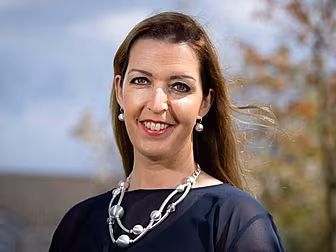 Cervical Check Campaigner Vick...