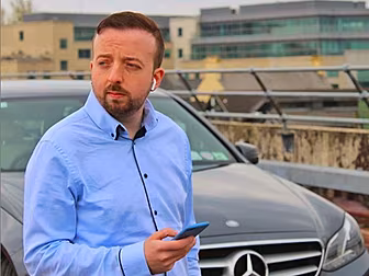 Irish Guy Giving Away His 20K...