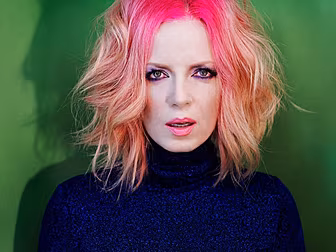 Shirley Manson Discusses 'Taki...