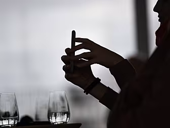 How To Beat Smartphone Depende...