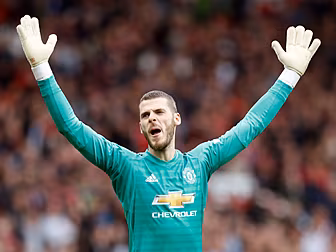Manchester United make improve...