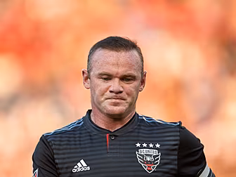 Wayne Rooney dismisses reports...