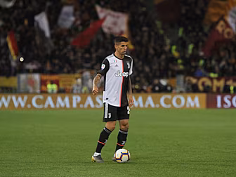 Cancelo says atmosphere at Cit...