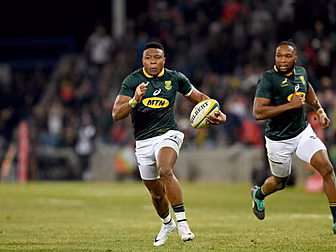 Springbok Aphiwe Dyantyi waiti...