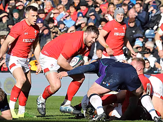 Rob Evans and Samson Lee dropp...
