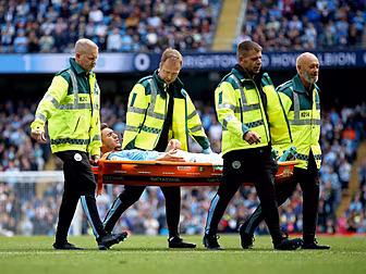 City defender Laporte undergoe...
