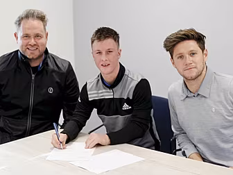 Niall Horan's Company Signs Ir...