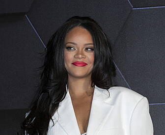Rihanna Confirms New Album
