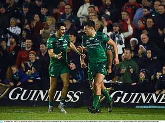 Connacht trio sign contract ex...
