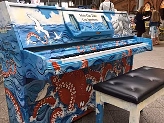 Irish Rail Sending Piano For R...