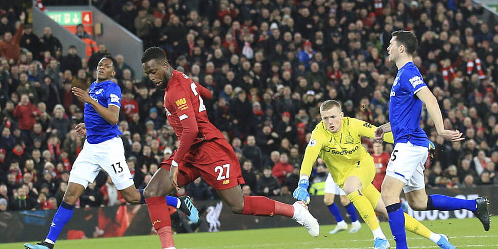 Premier League Round-Up | Live...