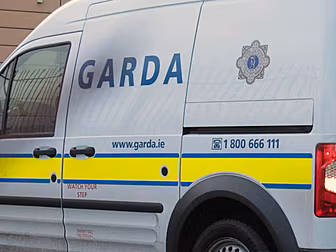 Woman Dies After Crash In Clar...