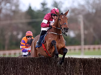 Elliott and Mullins share Grad...