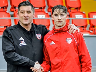 Derry City sign Sheffield Unit...