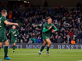 Callum Robinson joins West Bro...