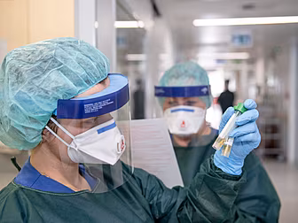 Coronavirus Death Toll Continu...