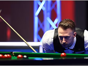Judd Trump makes snooker histo...