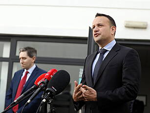 Taoiseach Suggests Full Lockdo...