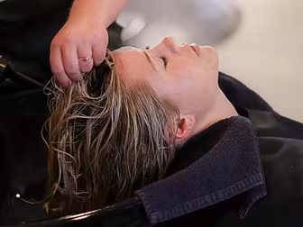 Calls For Hairdressers To Be O...