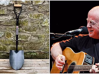 Gift Grub: Christy Moore With...