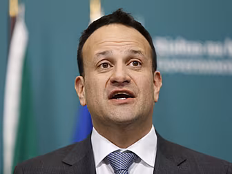 Taoiseach Explains Stages To H...