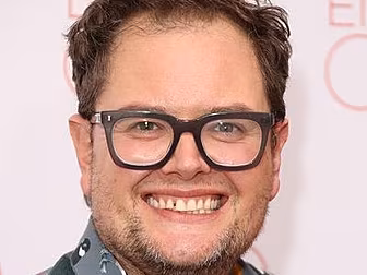Alan Carr's #MeAt20 Is INSANE