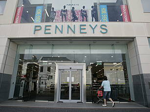 Penneys Calls To Extend Openin...