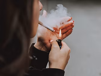 New Zealand To Ban Young Peopl...