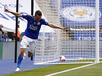 Jamie Vardy should have seen r...