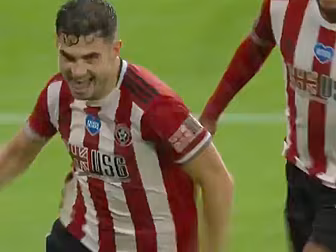WATCH: Last-gasp Egan header h...