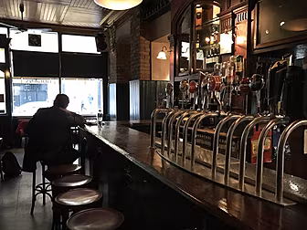 Cabinet To Decide If Pubs Clos...