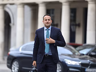 Leo Varadkar Survives Dáil No...