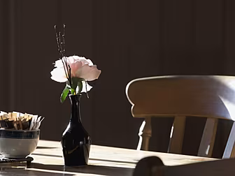 Restaurant Bookings Surge As H...