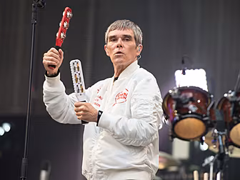 Ian Brown Releases New COVID-1...