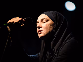 Sinéad O'Connor mourns son aft...