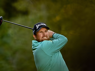 Lowry hoping to make up for Sl...
