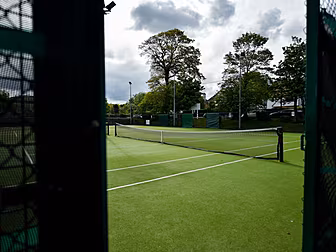Tennis Ireland forced into u-t...