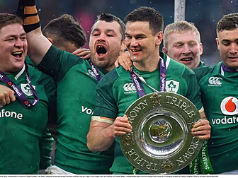 Sexton congratulates Healy on...